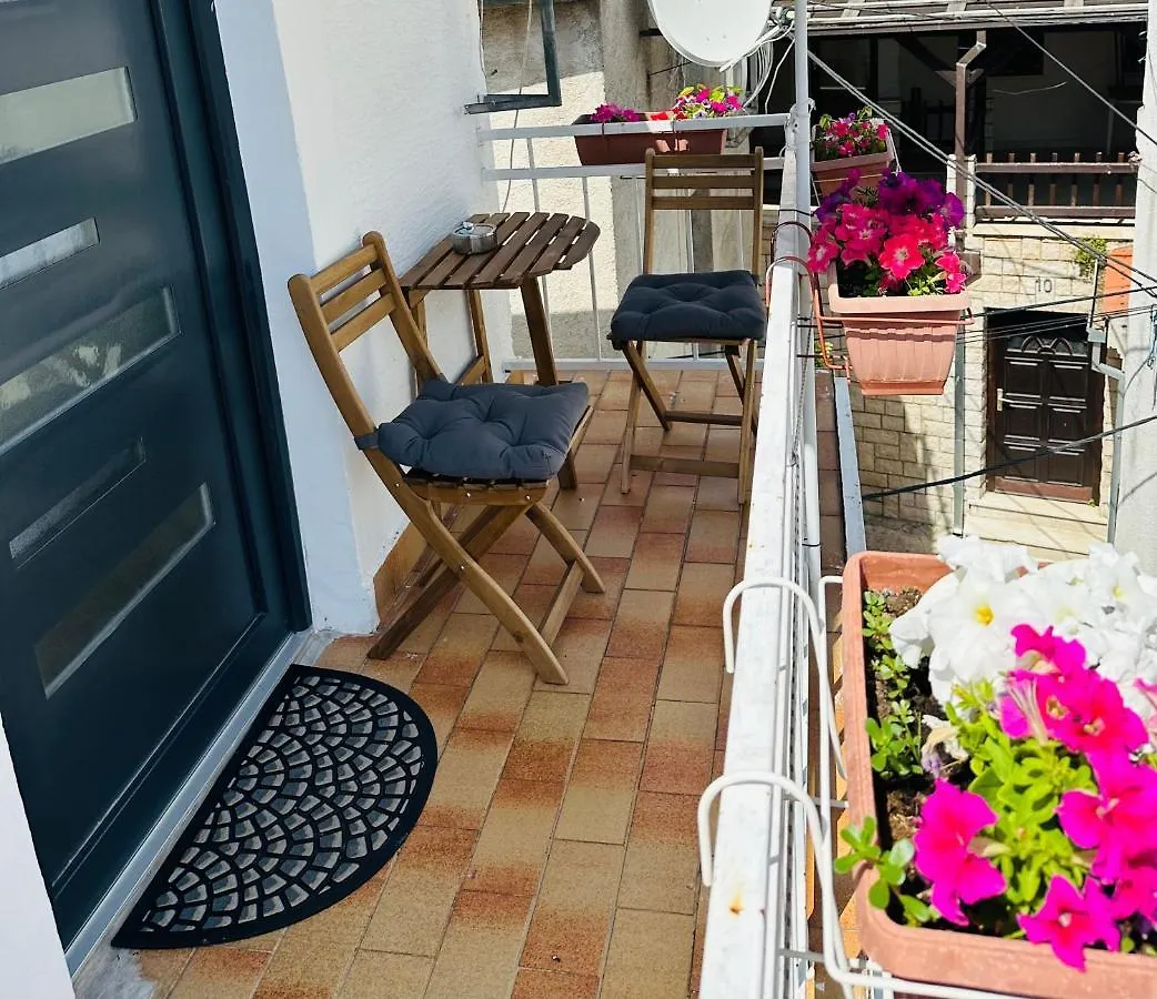 Yin Yang Studio Apartman Selce 0*,  Croatie